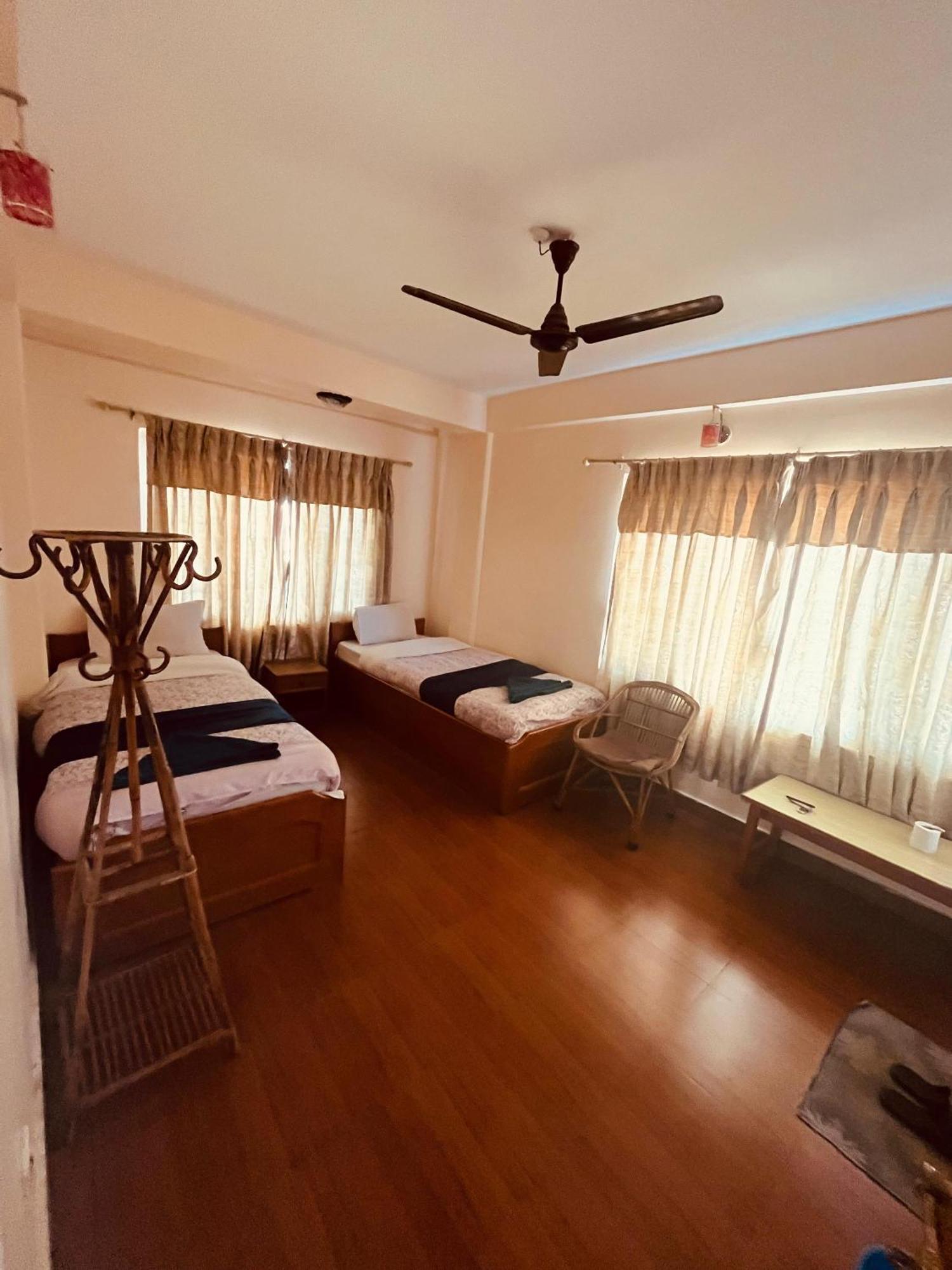 Hotel Global Inn Похара Екстериор снимка