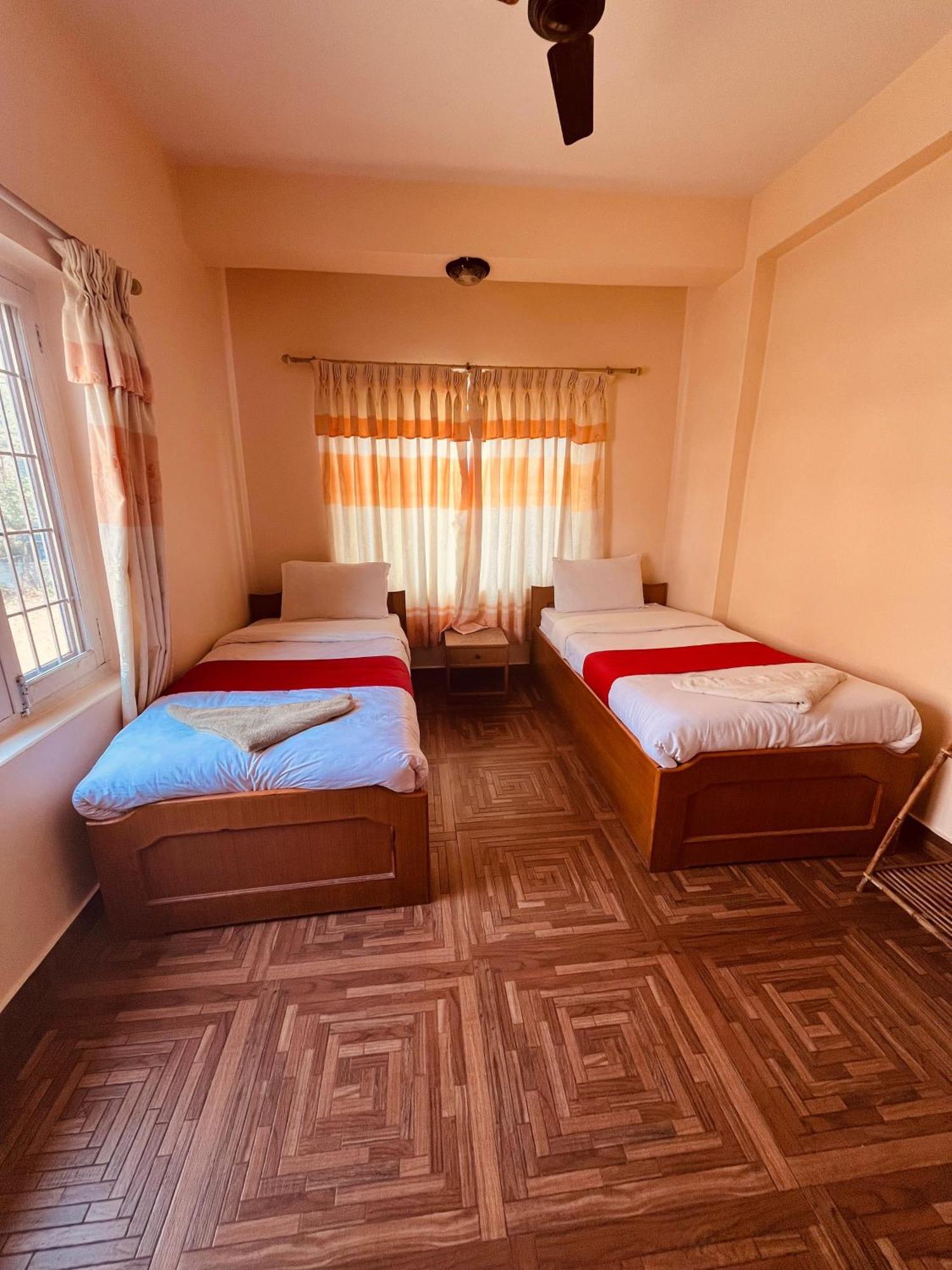 Hotel Global Inn Похара Екстериор снимка