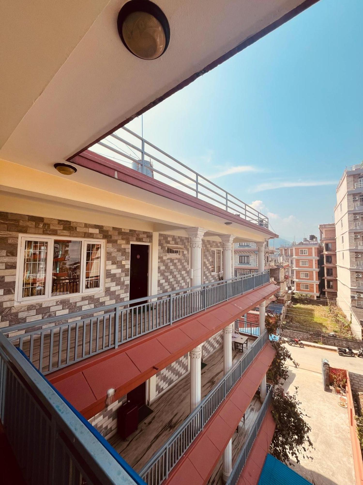Hotel Global Inn Похара Екстериор снимка